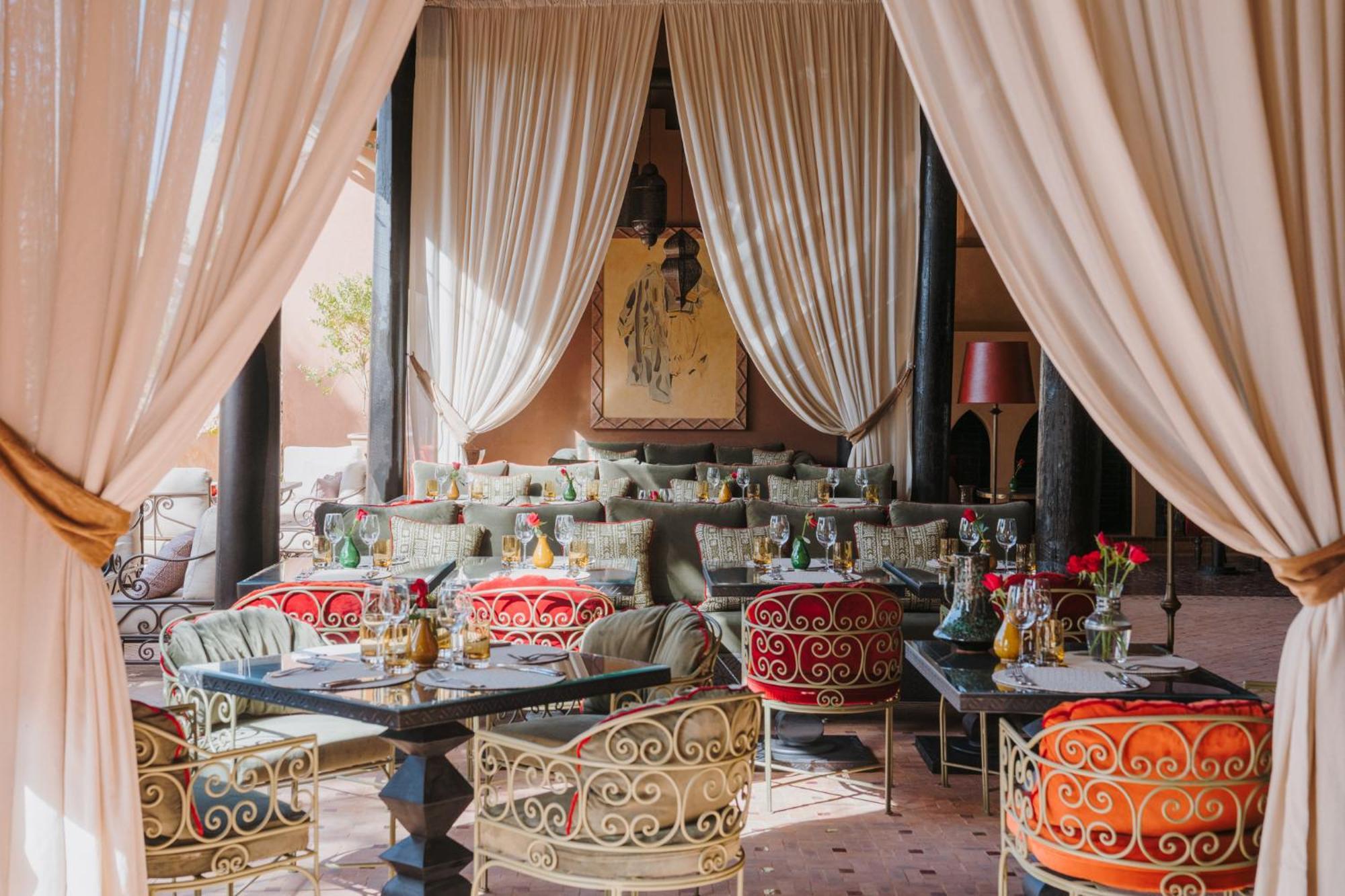 Kasbah Tamadot - Sir Richard Branson'S Moroccan Retreat 아스니 외부 사진