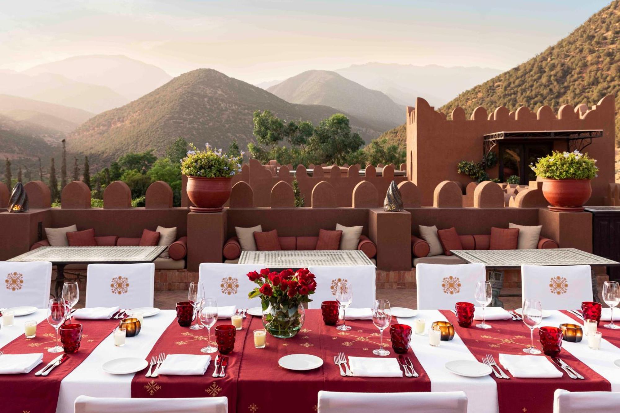 Kasbah Tamadot - Sir Richard Branson'S Moroccan Retreat 아스니 외부 사진