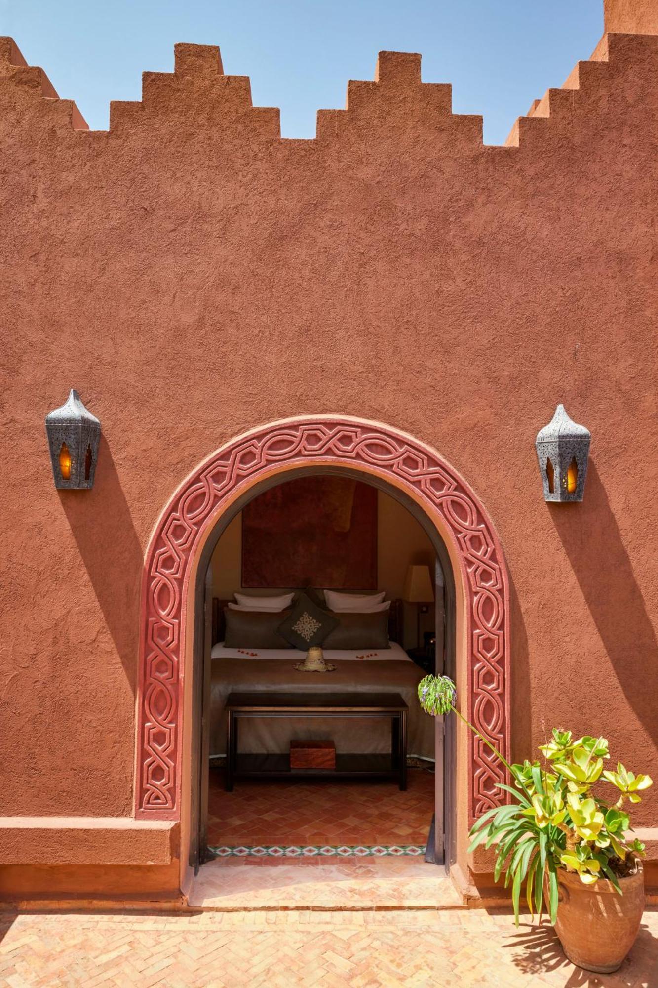 Kasbah Tamadot - Sir Richard Branson'S Moroccan Retreat 아스니 외부 사진